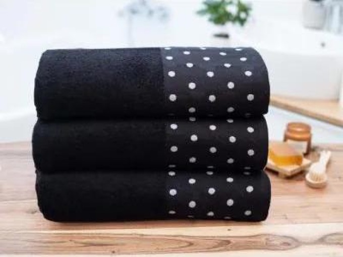 Bambusový ručník 50 × 100 cm ‒ Sofia černý