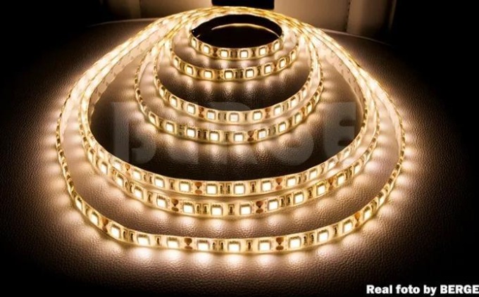 ECOLIGHT LED pásek - SMD 5050 - 1m - 60LED/m - 14,4W/m - IP20 - teplá bílá