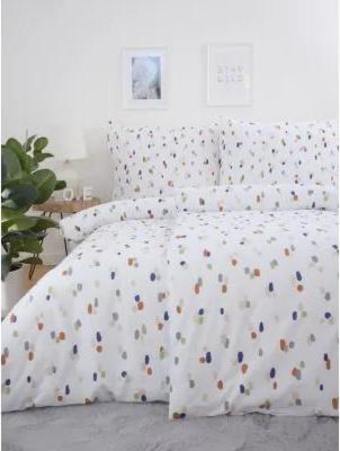 Bavlněné povlečení na 2 postele s jednoduchým vzorem na bílém podkladu