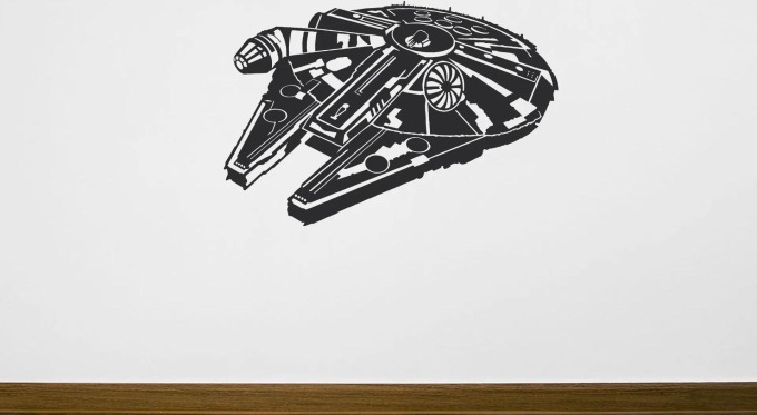 Lepy.cz Samolepka na zeď Star Wars - Millennium Falcon Velikost (šířka x výška): 60x40cm, Barevná varianta: Pastelová oranžová