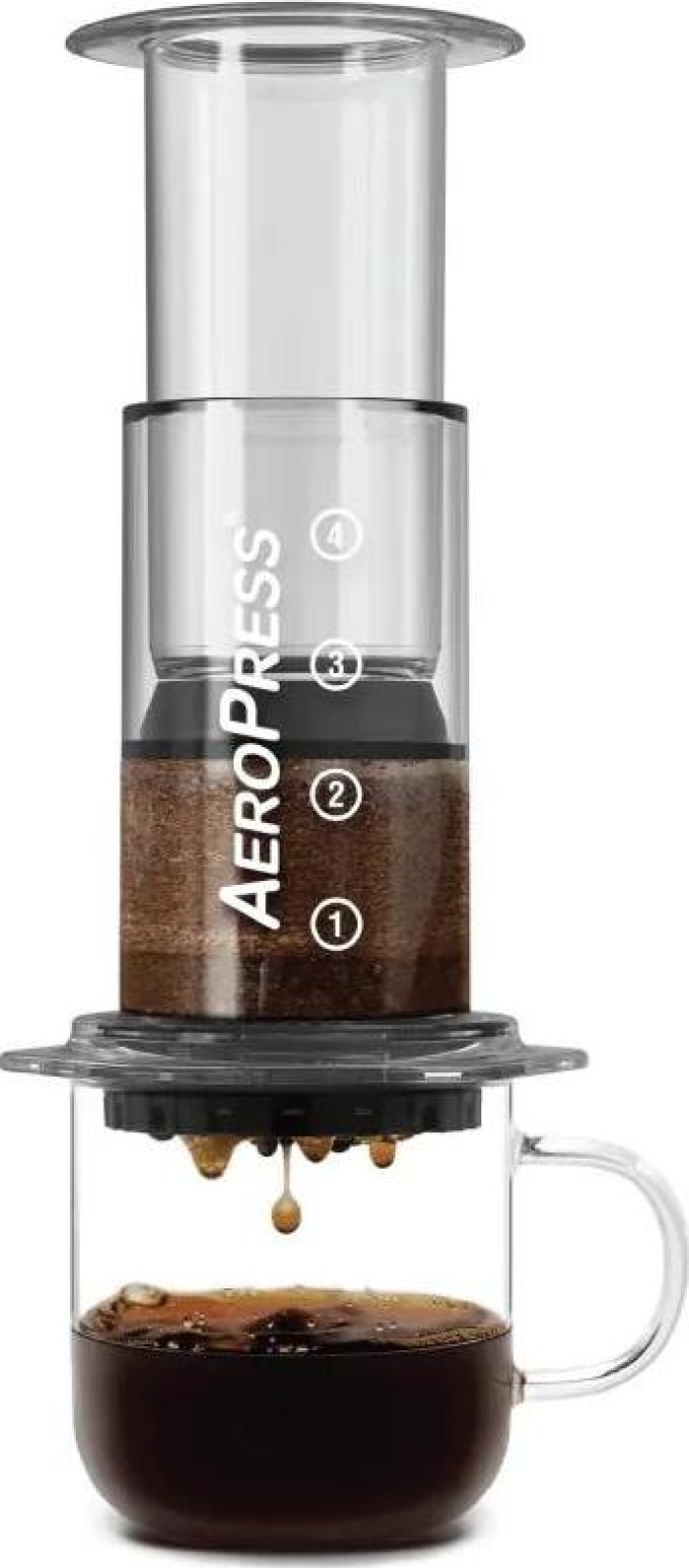 Křišťálově čistý kávovar AeroPress Clear s ikonickým designem