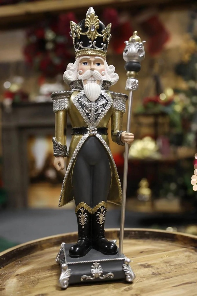 Šedo zlatá vánoční figurka Louskáček 46cm vintage