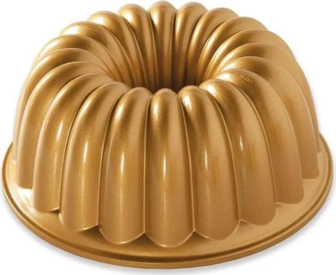 Nordic Ware forma bábovka Elegant zlatá 2,3 l