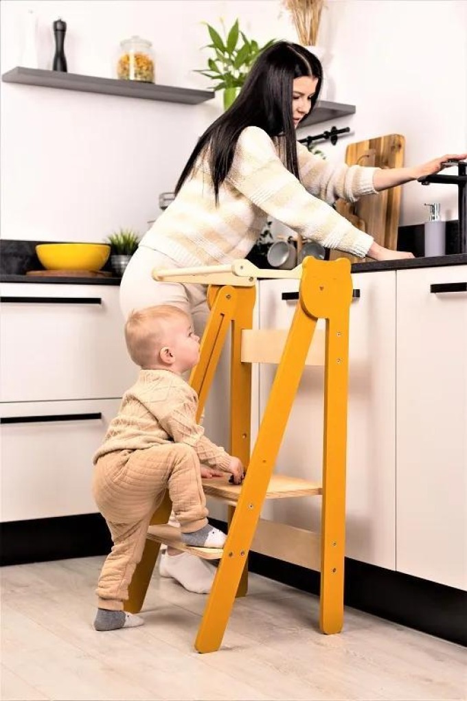 Učící věž/kuchyňské schůdky by Toddler in Family Safari yellow