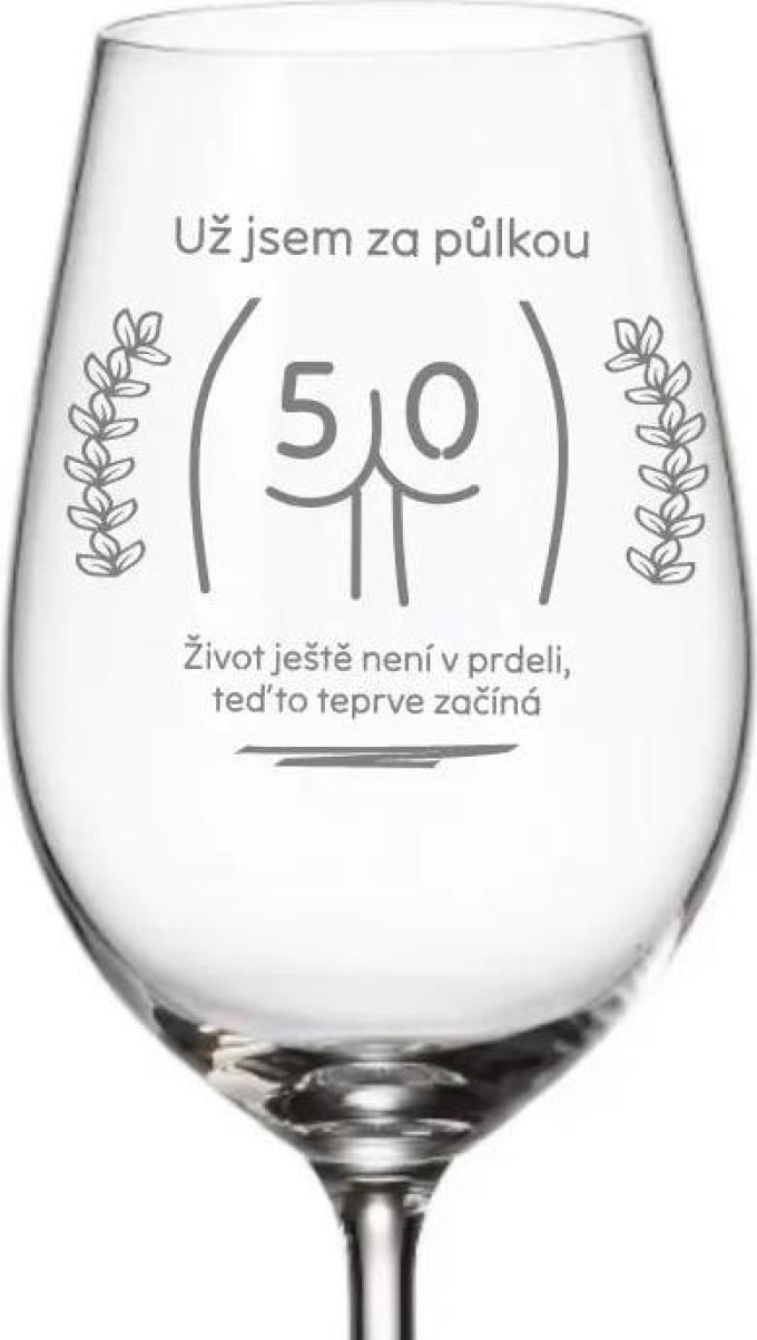 Dekorant Sklenička na bílé víno k narozeninám UŽ JSEM ZA PŮLKOU 350 ml 1 ks