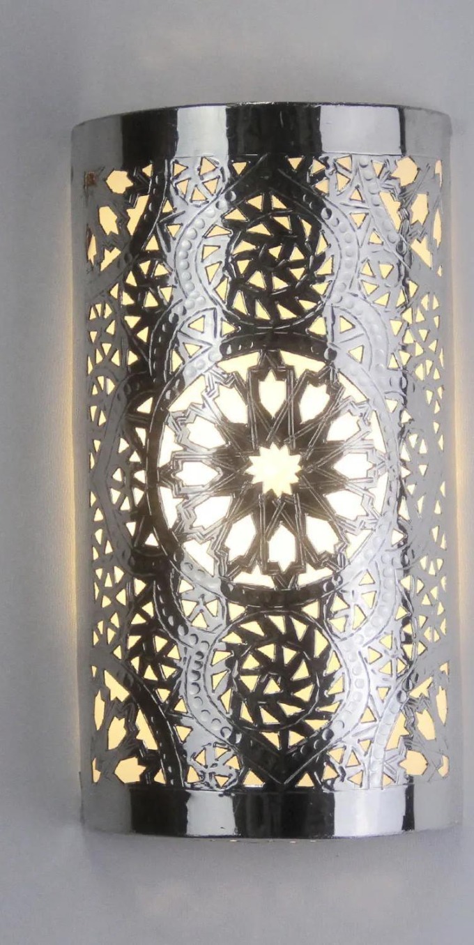 Stříbrná nástěnná lampa Amira