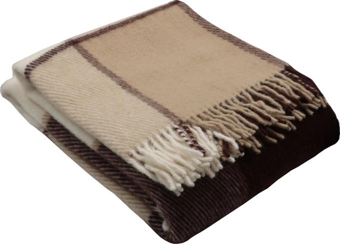 Vlněná deka v odstínech hnědé a bílé barvy, velikost 170x210 cm, vyrobena ze 100% jehněčí vlny
