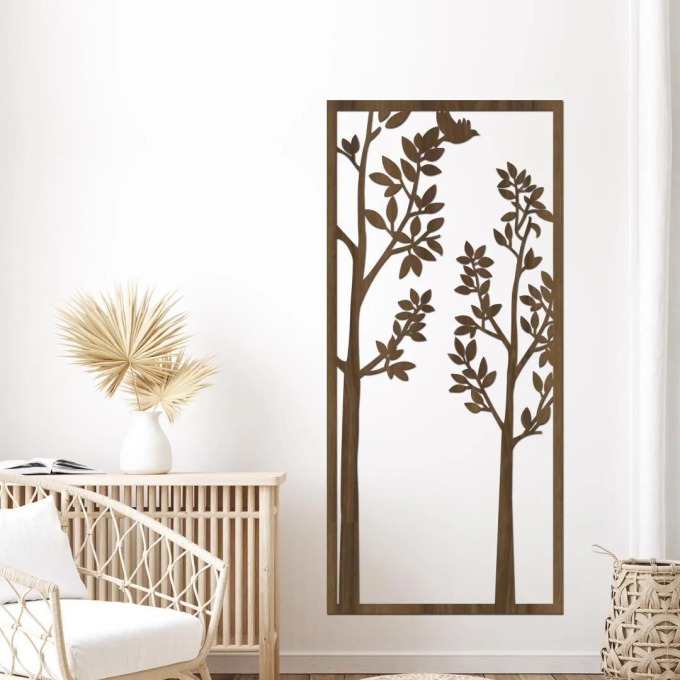 Dřevěná dekorace strom LONG - Dřevěný obraz stromu vyrobený z dřevovláknité desky o tloušťce 3 mm, barevný vzor ořech, rozměry 18x40 cm