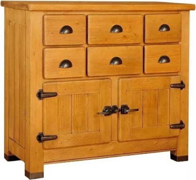 Rustikální smrková komoda s šesti zásuvkami a dvěma uzavřenými skříňkami pro obývací pokoj nebo ložnici
