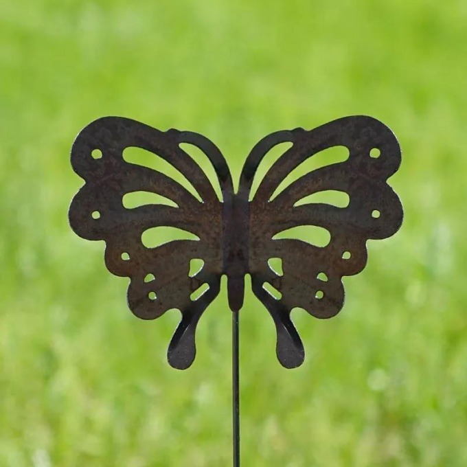 Zahradní kovová dekorace Motýl s detaily - oživení pro vaši zahradu