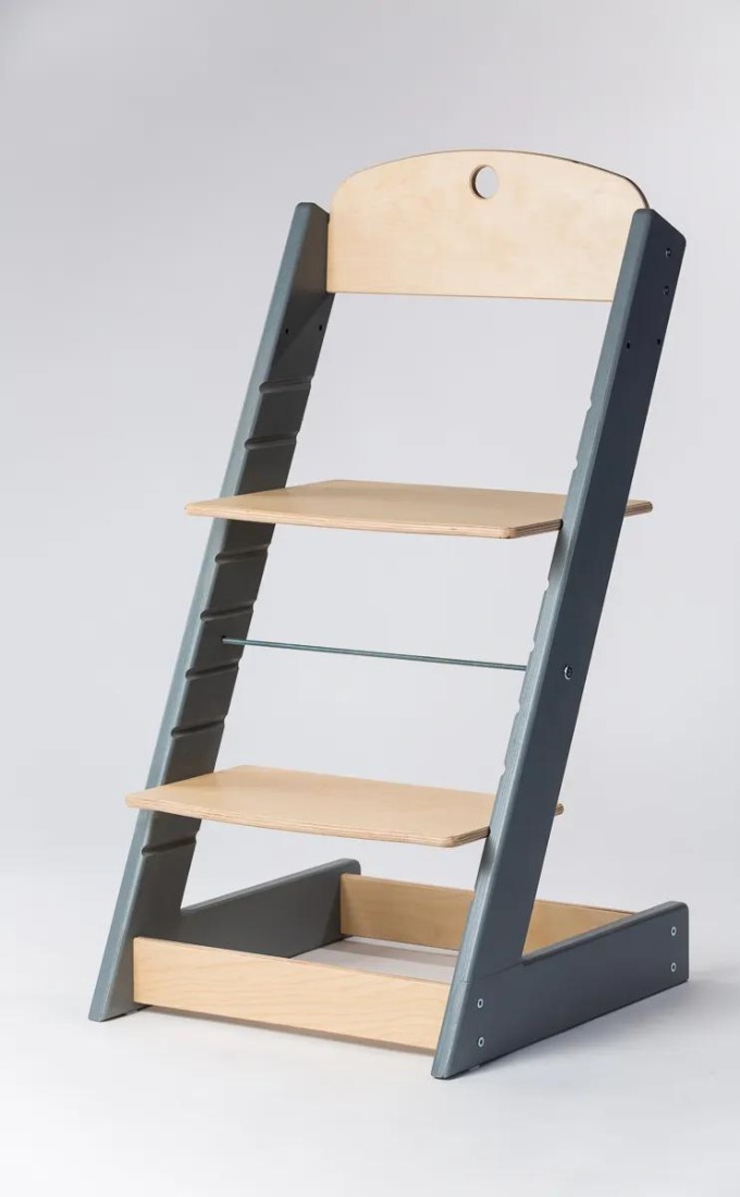 Dřevěná rostoucí židle ALFA III - šedá/přírodní pro děti od samostatně sedících až do dospělosti s nastavitelným sedákem a podnožkou