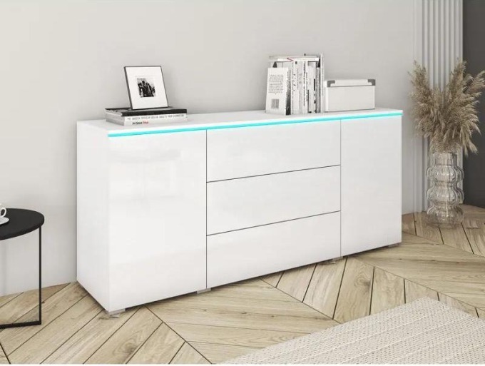 Komoda do pokoje Sawoti 150, Barva: bílá / bílý lesk, Osvětlení: osvětlení LED RGB - barevné
