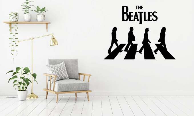 Lepy.cz Samolepka na zeď The Beatles Abbye Road s nápisem Velikost (šířka x výška): 70x52cm, Barevná varianta: Tmavě červená