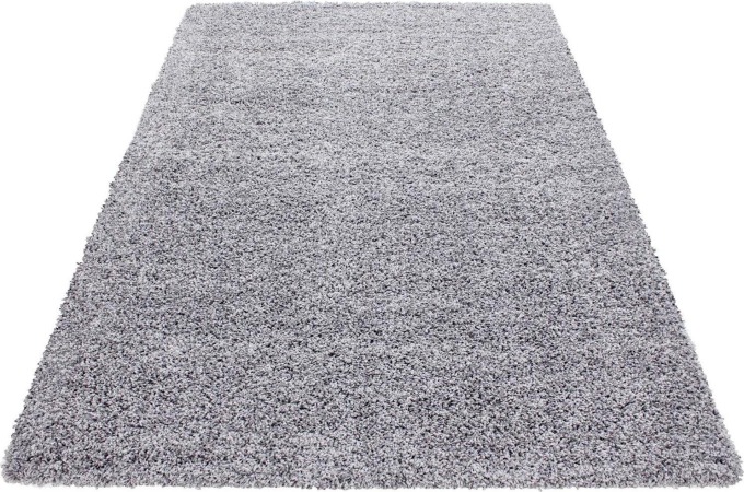 Kusový koberec s výškou vlasu 30 mm a rozměry 60 x 110 cm ve světlé šedé barvě