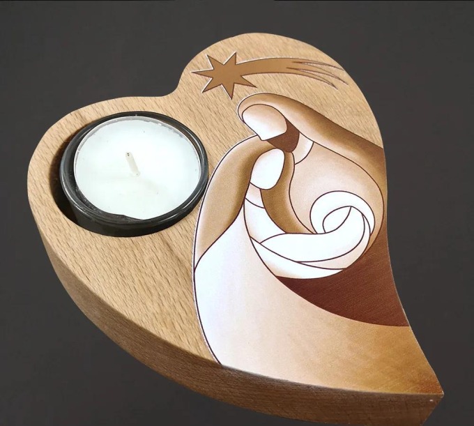 AMADEA Dřevěný svícen srdce - betlém, masivní dřevo, 15 cm, český výrobek
