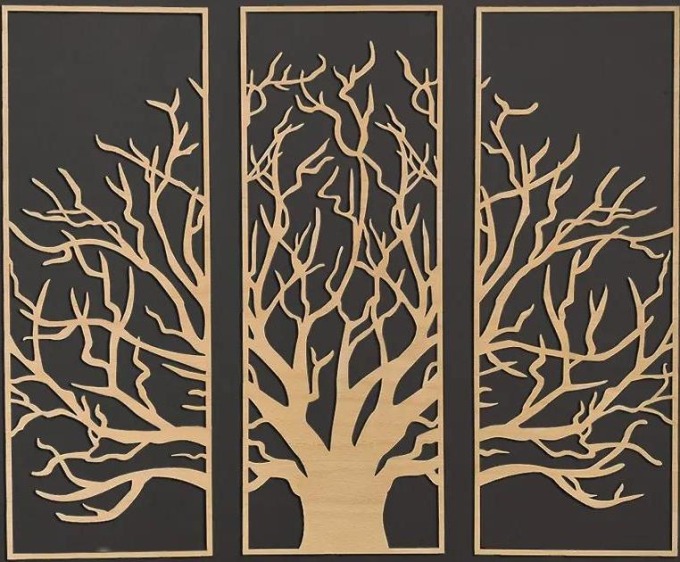 Dřevěný třídílný obraz stromu vyrobený z masivního bukového dřeva, rozměr 51 x 47 cm, český výrobek