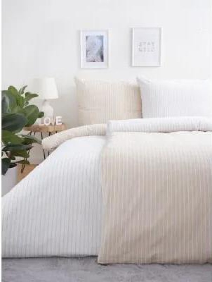 Bavlněné povlečení na 2 postele s jednoduchým vzorem na béžovém podkladu, velikost 140x200/70x90 cm