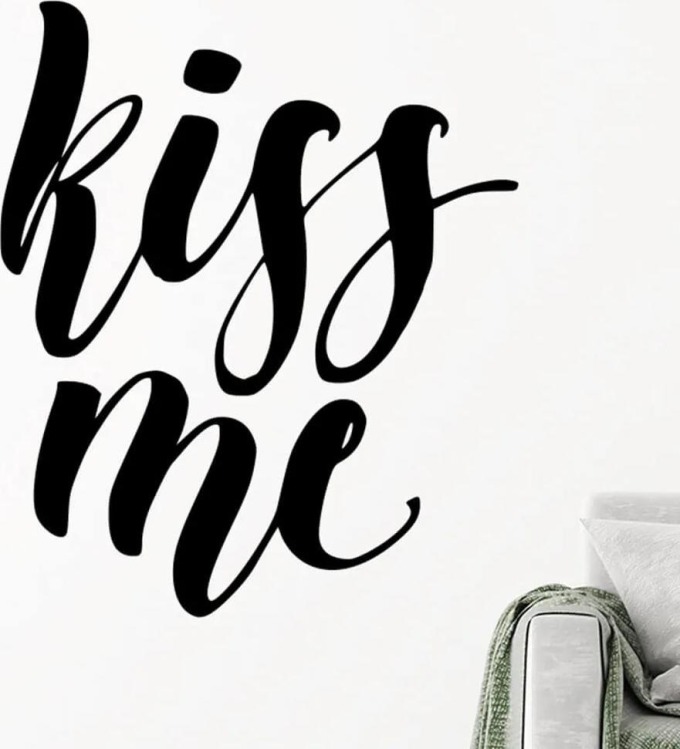 Živá Zeď Samolepka na zeď Kiss me Barva: černá