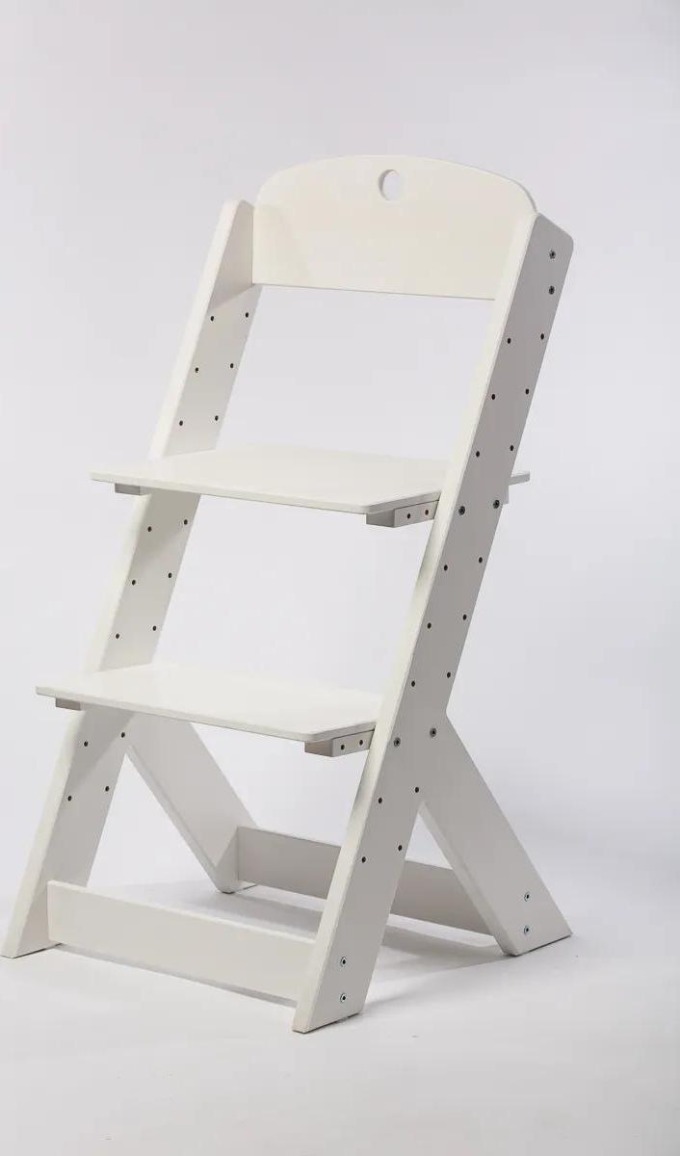 Dřevěná rostoucí židle pro děti s nastavitelnou výškou a hloubkou, podporující správné sezení a s vysokou nosností