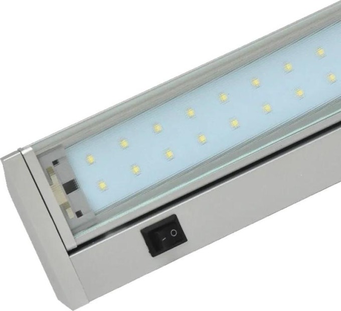 Výklopné LED svítidlo pod kuchyňskou linku s výkonem 15W a svítivostí 1200 lm