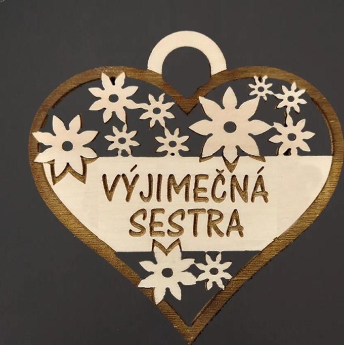 AMADEA Dřevěné srdce s textem "vyjimečná sestra", 7 cm, český výrobek